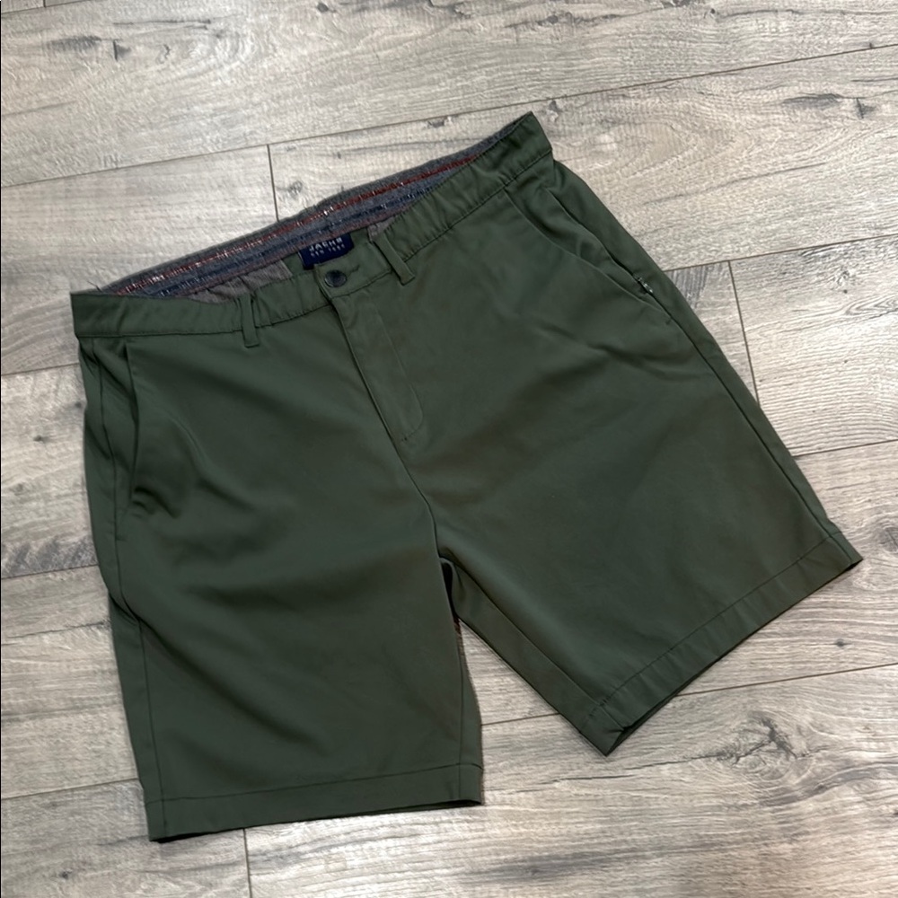 Jachs men’s 36” Green Flat Front Shorts Versatile Style